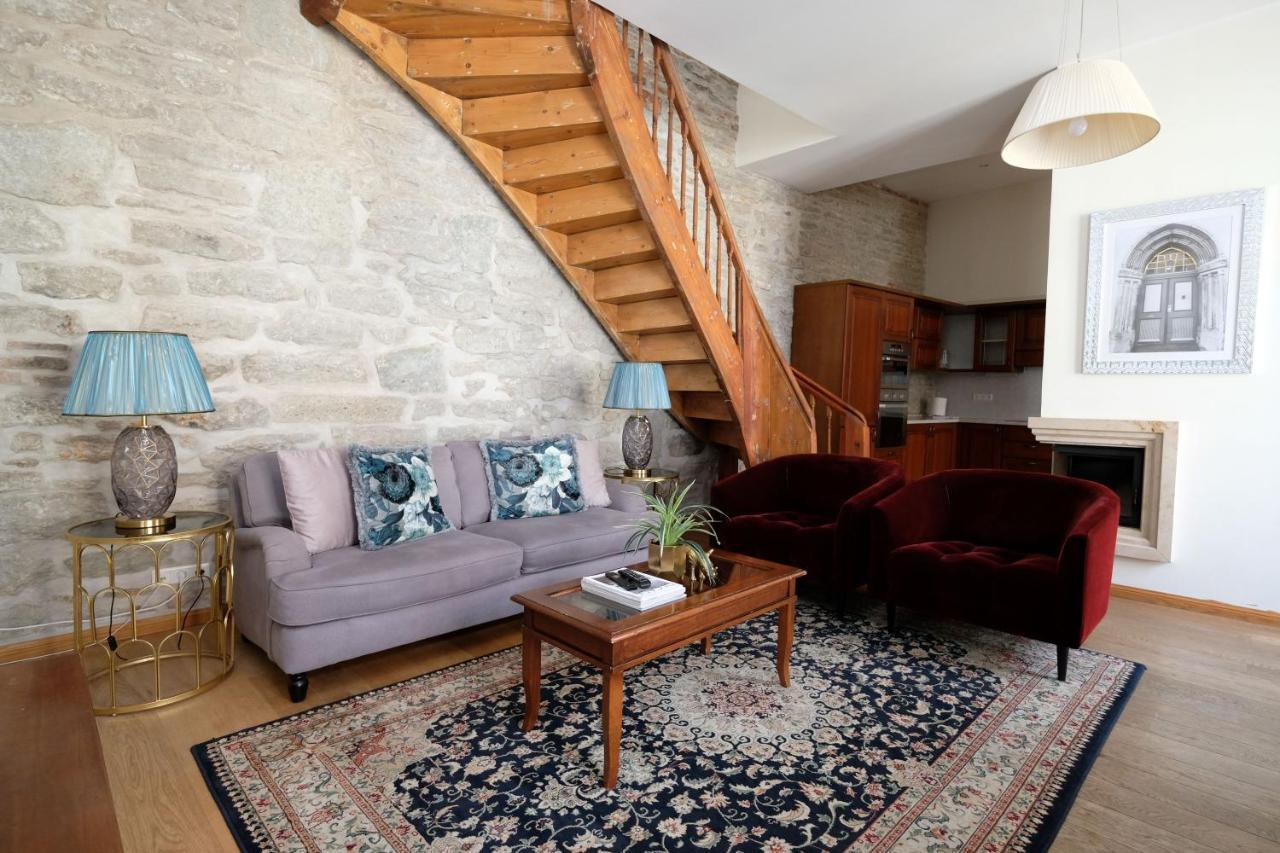 Tallinn City Apartments Old Town Toompea Exterior photo
