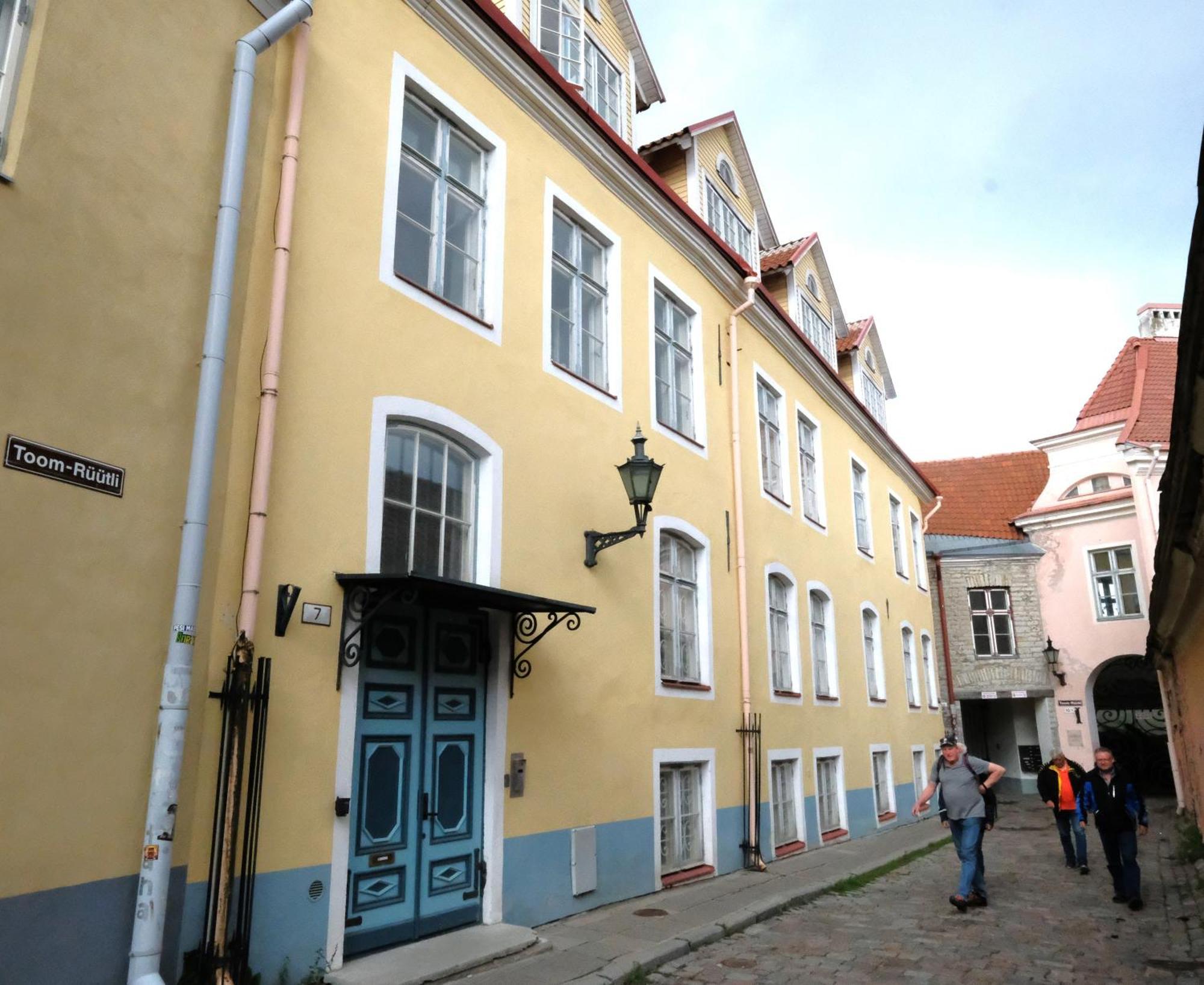 Tallinn City Apartments Old Town Toompea Exterior photo
