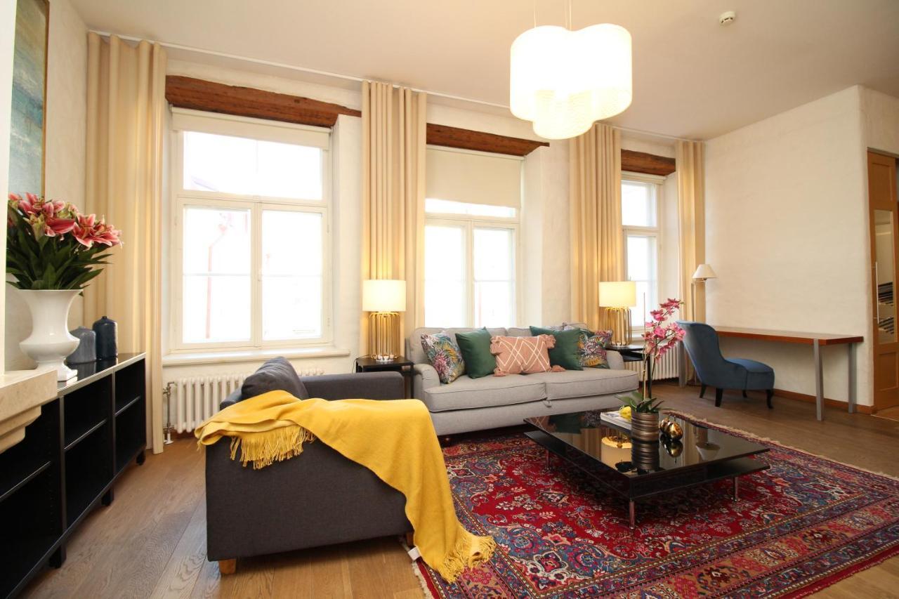 Tallinn City Apartments Old Town Toompea Exterior photo